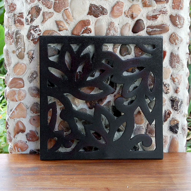 バリ島のロータスの花をイメージして作られたアートパネル