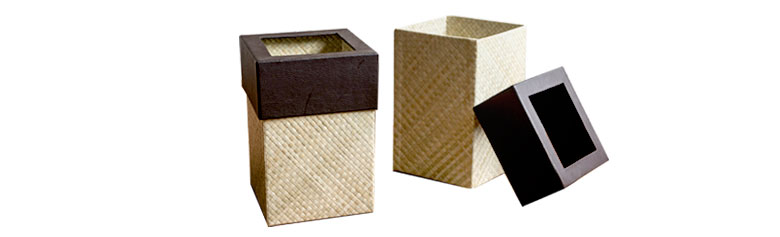 パンダンで編まれたアジアンごみ箱 正方形 スクエア ナチュラル ブラウン