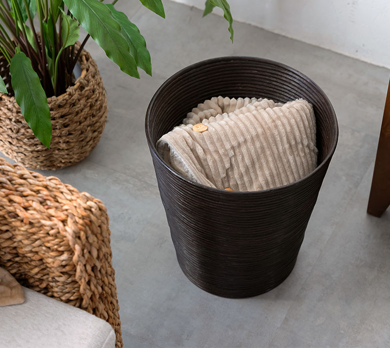 天然籐ラタンの大きめ籠　バスケット　植木鉢カバー　インドネシア製