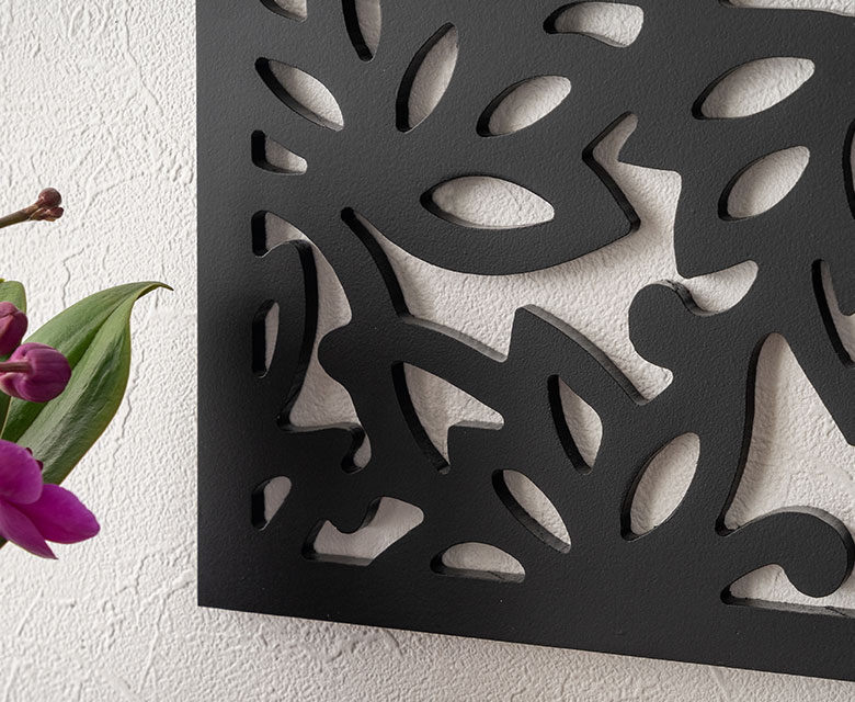 バリ島のロータスの花をイメージして作られたアートパネル