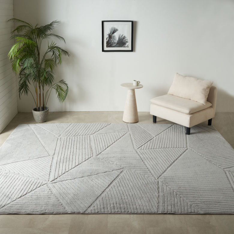 毛足の凹凸で幾何学模様を表現したモダンデザインのおしゃれなラグ