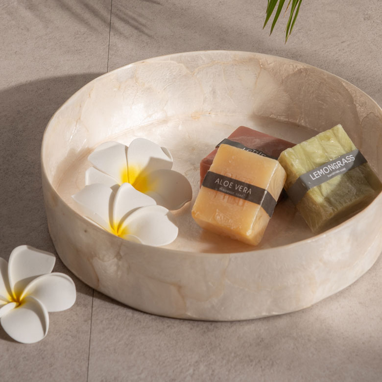 カピスシェルのインテリアトレイ