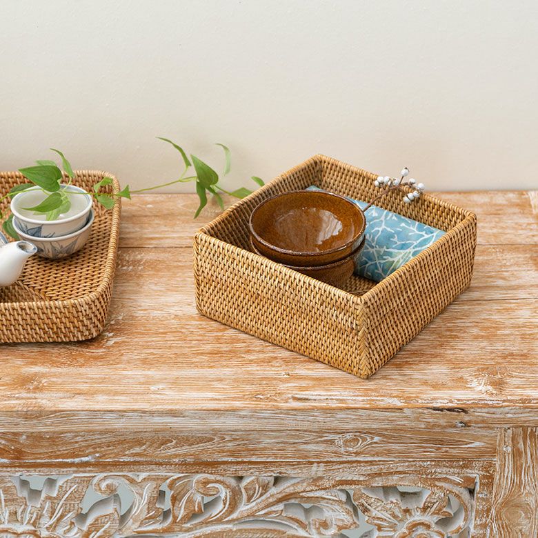 ラタンで編まれた四角い収納ボックス 正方形[10684]【バリ雑貨 アジア