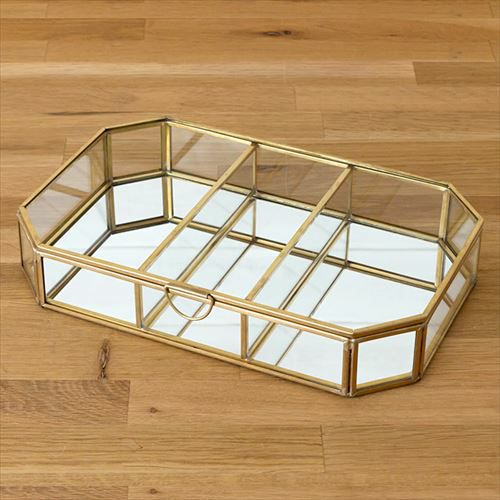 仕切り付き真鍮ガラスジュエリーボックス、ディスプレイ用にも映える