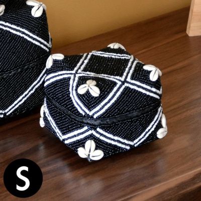 ソカシ ビーズ製 クロス柄 シェル付き 13×13cm ブラック [13533-s] 【 収納ケース 収納ボックス ギフトボックス 蓋付き 蓋付き収納 フタ付き ディスプレイ デコレーション ギフトボックス プレゼント おしゃれ 可愛