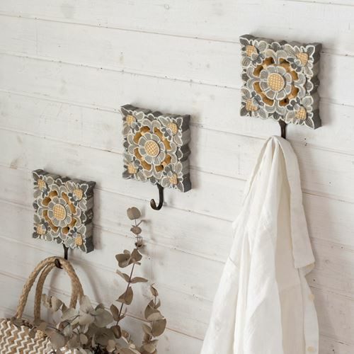 壁掛け　木彫 木彫 四天王 （壁掛け用） 80cm 楠材淡彩色仕上げ | Pay ID