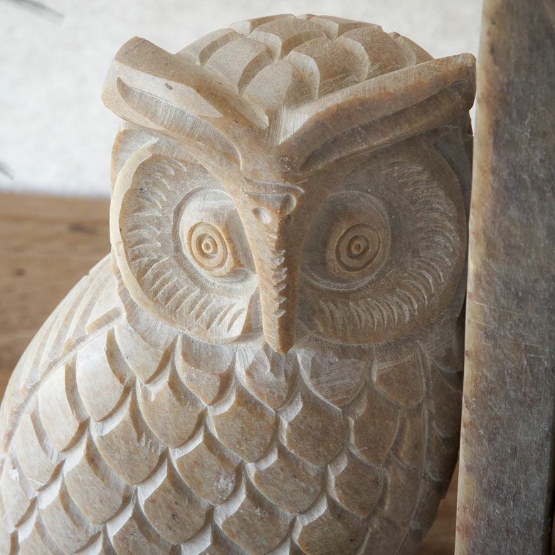 ブックエンドストーン天然石本立てブックスタンド約W13cmD7cmH18cmフクロウ梟ふくろうソープストーン彫刻幸福お守りディスプレイデコレーション什器本棚仕切り仕切りラック仕切りスタンドおしゃれ北欧雑貨インテリアアジアン[34619]