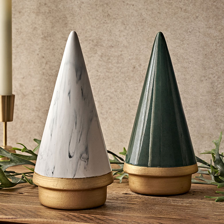 ツリーオブジェセラミックLサイズ約W10cmD10cmH21cmクリスマスツリークリスマスツリーオブジェクリスマスグッズ置き物置物陶磁器磁器デコレーションインテリア小物ハンドメイドモダンスタイリッシュおしゃれ北欧雑貨インテリアアジアン[34630]