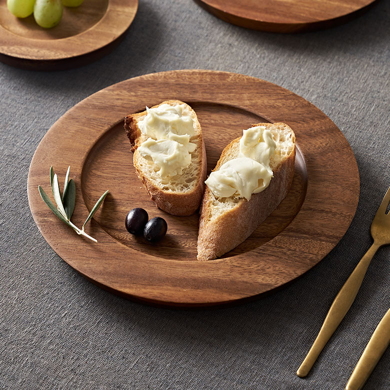 プレートお皿皿天然木木製アカシアウッドLサイズ約W25cmD25cmH2cmトレイトレー食器チャージャープレートアンダープレートサービスプレート飾り食卓キッチンダイニングキッチン雑貨ディプレイ北欧おしゃれ雑貨インテリアアジアン[94782]